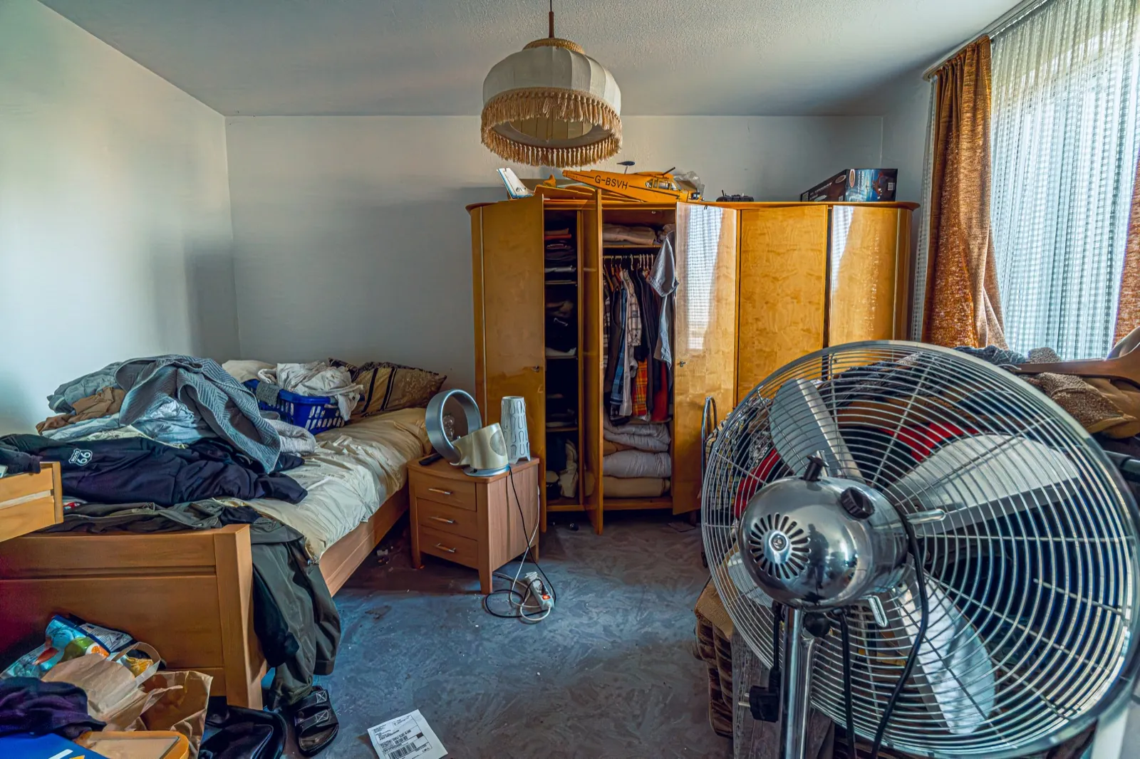 Vorher: Schlafzimmer einer Mietwohnung